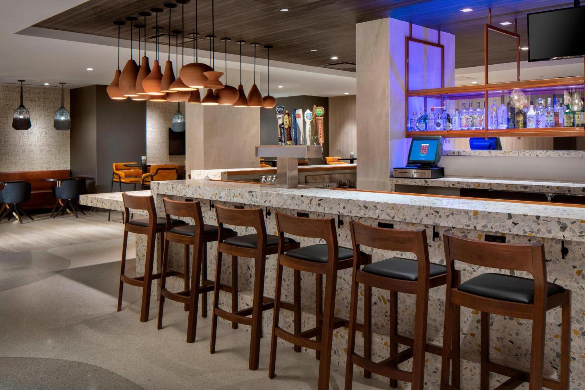 Hotel New York Laguardia Airport Marriott Exterior foto
