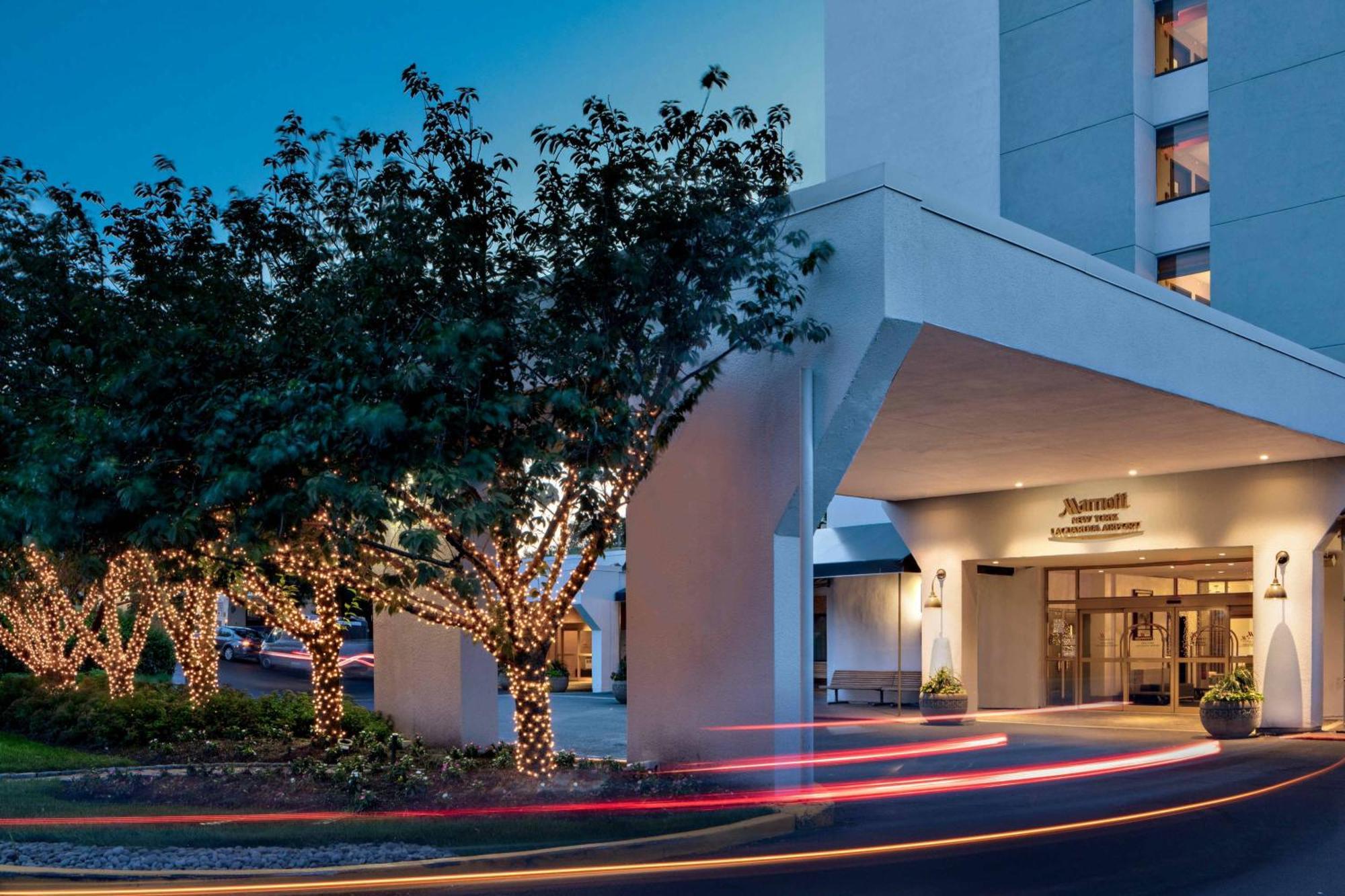 Hotel New York Laguardia Airport Marriott Exterior foto