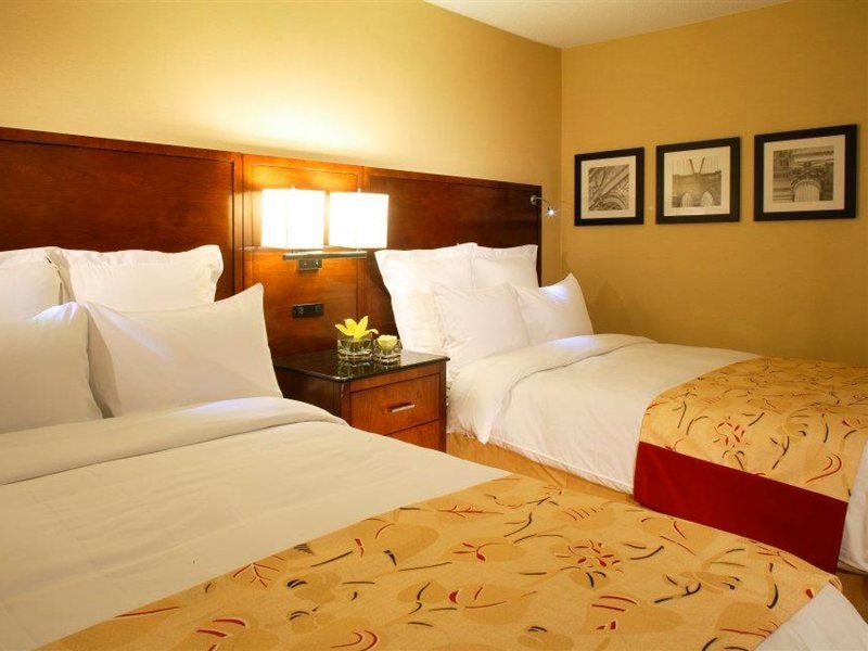 Hotel New York Laguardia Airport Marriott Exterior foto